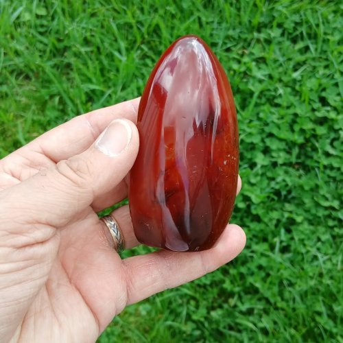 Carousel post from lemondemagiquedescristaux.