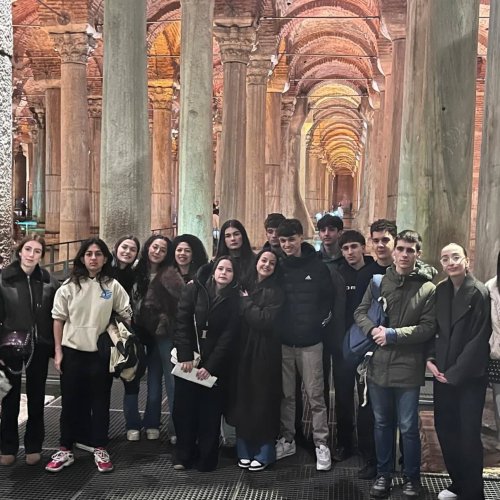 Carousel post from ellacuriazurbaranbhi.