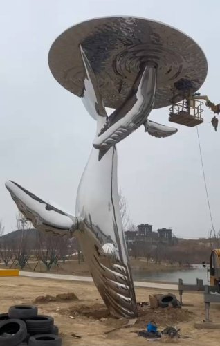 Carousel post from dc.artgallery.