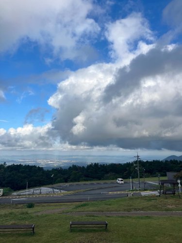 Carousel post from masumizutenkuu.