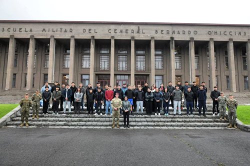 Carousel post from escuelamilitaroficial.