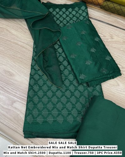 Carousel post from akbar_fabrics_.