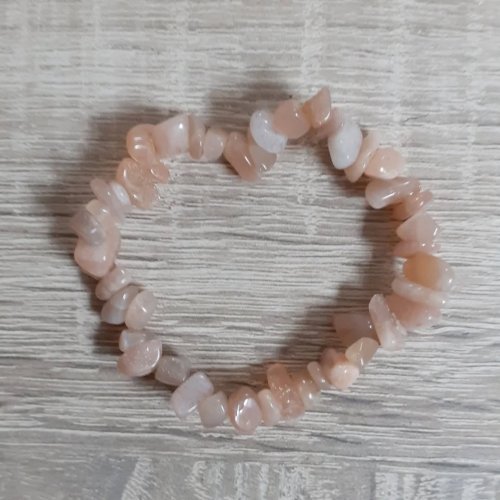 Carousel post from lemondemagiquedescristaux.