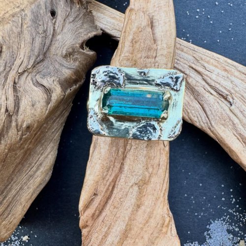 Carousel post from sylviemajerova.