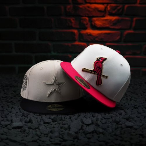 Carousel post from exclusive.fitted.