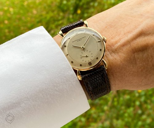 Carousel post from schoenesammleruhren.