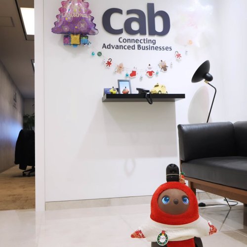 Carousel post from lovot_cabby.