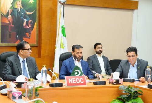 Carousel post from pakfightspolio.