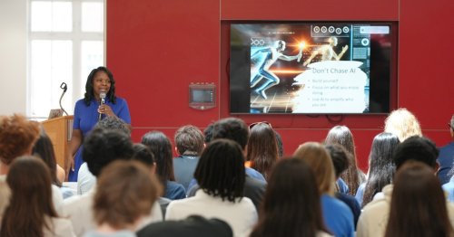 Carousel post from saeslions.