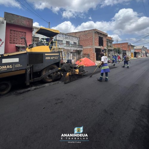 Carousel post from ananindeuapma.