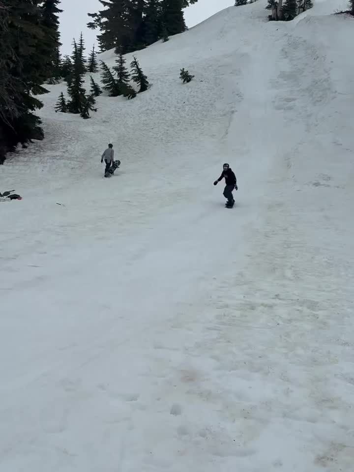 Carousel post from gnusnowboards.