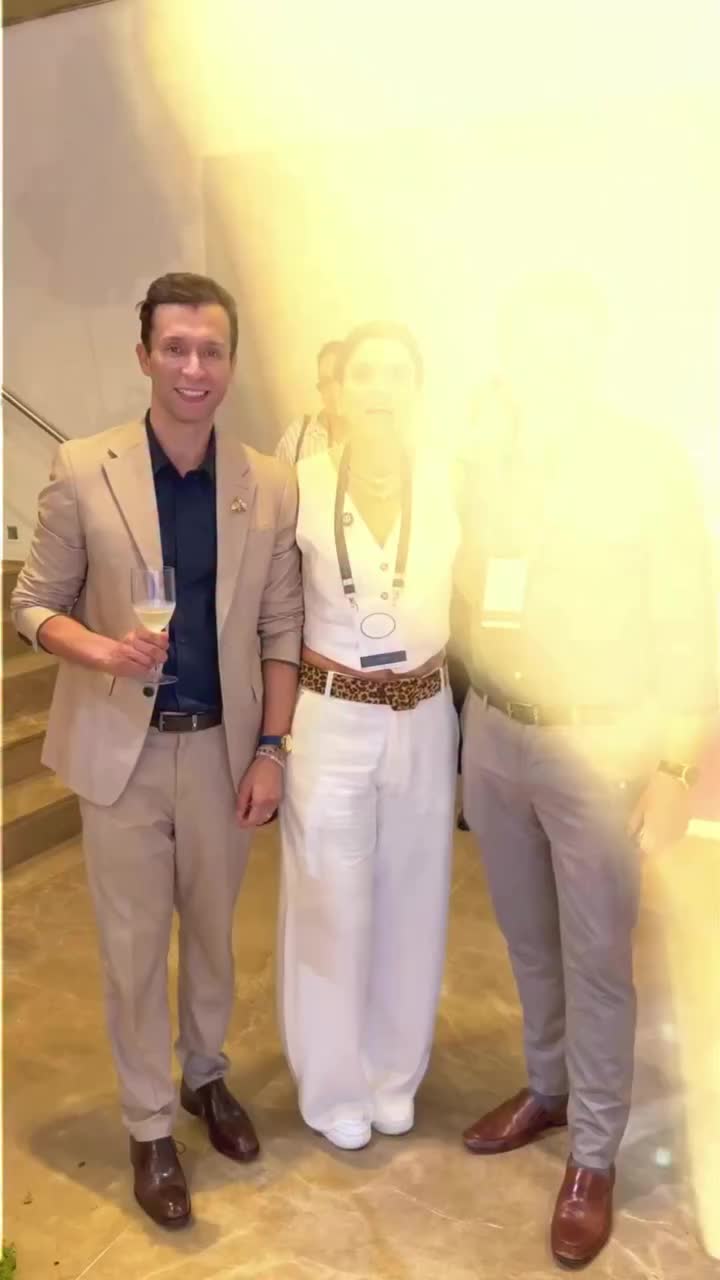 Video post from stickpaper.