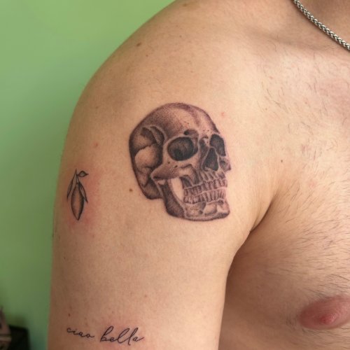 Photo post from lovetattoossandhurst.