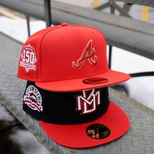 Carousel post from exclusive.fitted.