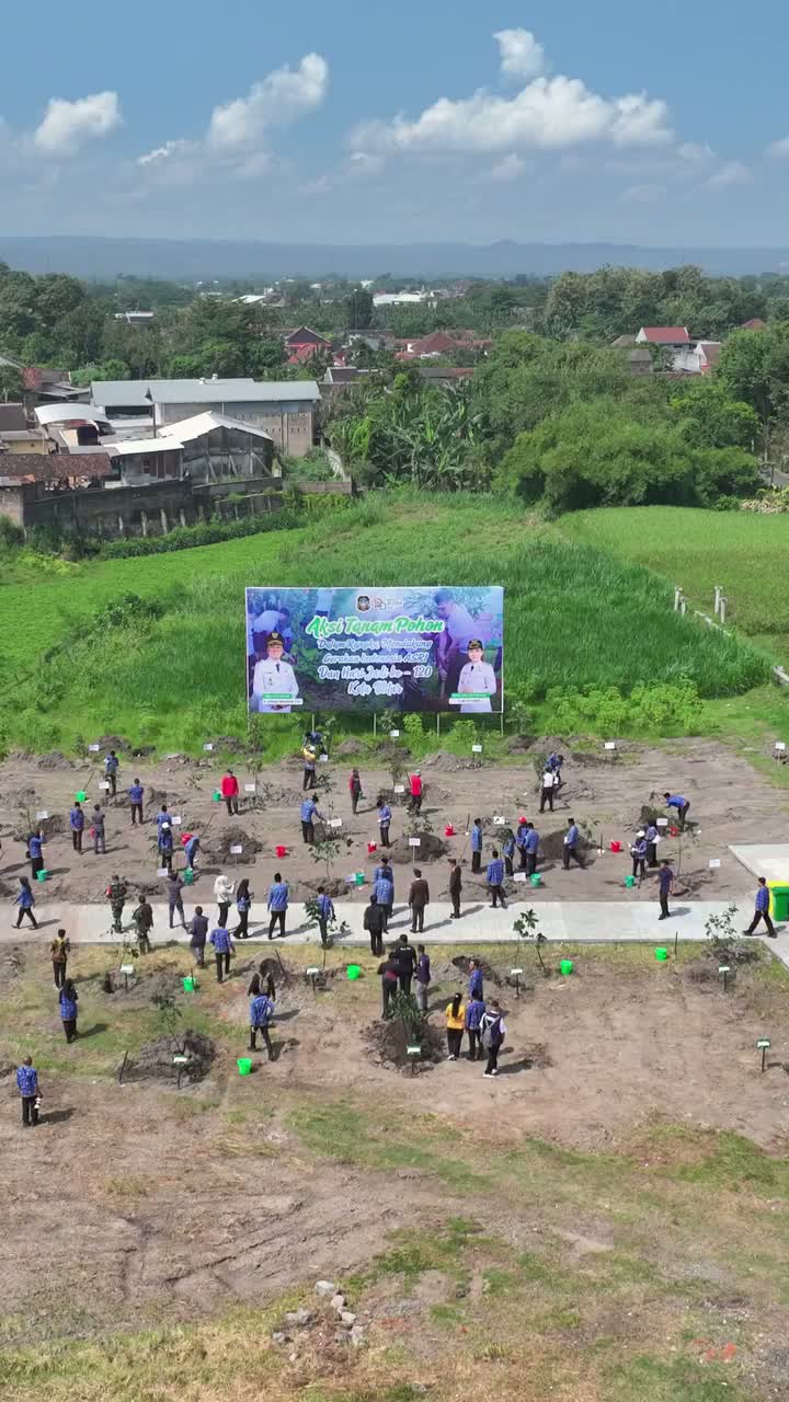 Video post from pemkotblitar.