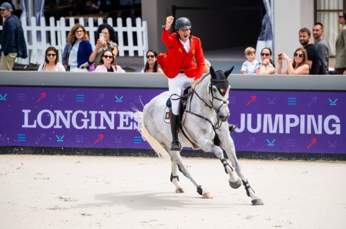 Photo post from fei_global.