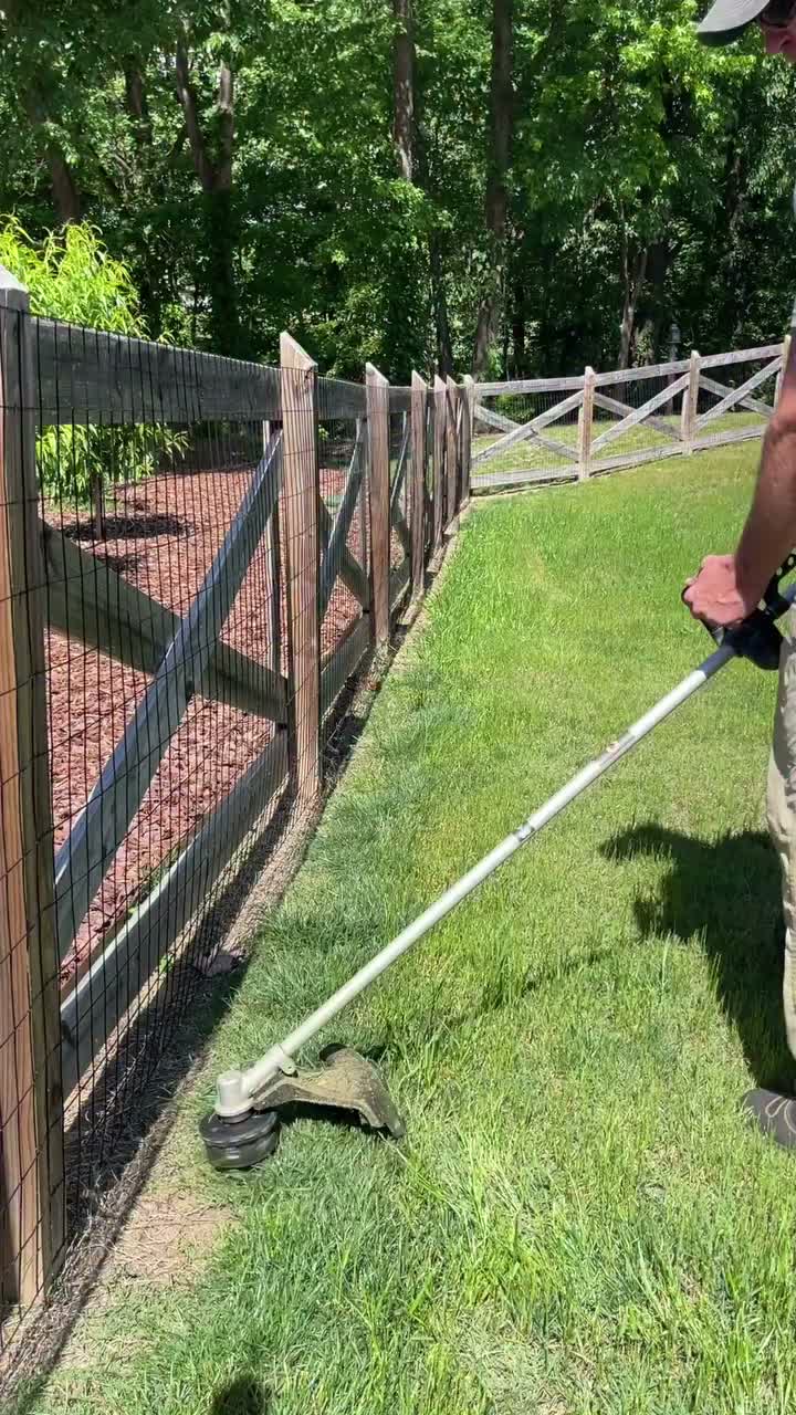 Video post from dewalttough.