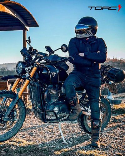 Photo post from motomax.