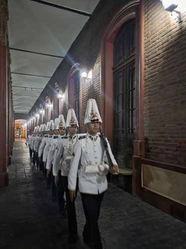 Carousel post from escuelamilitaroficial.