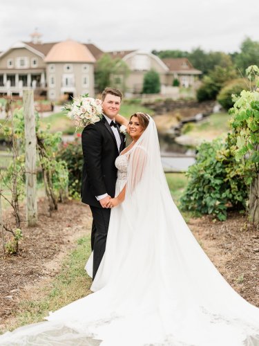 Carousel post from thecurvybridenj.