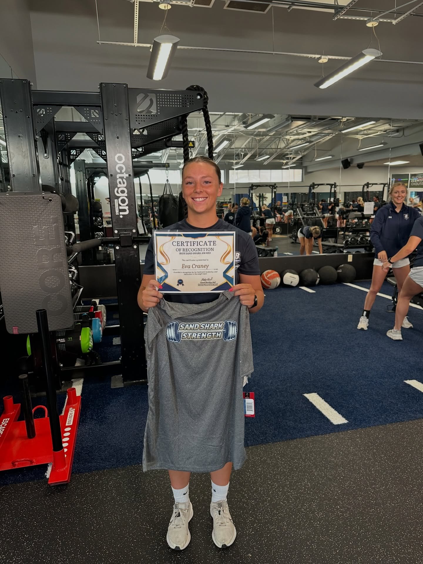 Carousel post from uscbsandsharks.