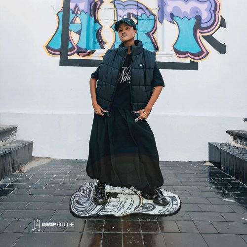 Carousel post from festival_mall.