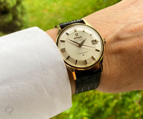 Carousel post from schoenesammleruhren.