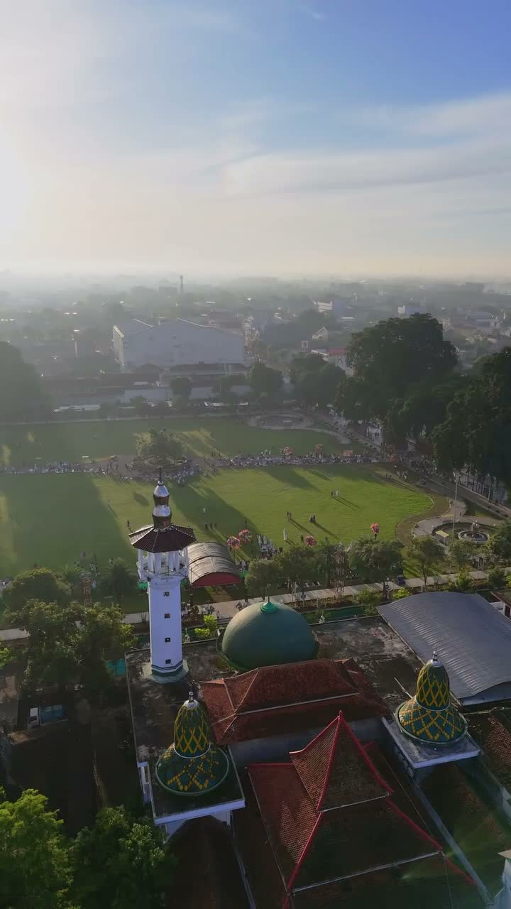 Video post from pemkotblitar.