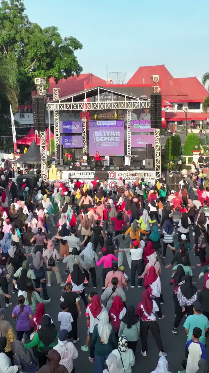 Video post from pemkotblitar.