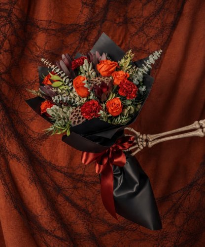 Photo post from thefamilyflowers.