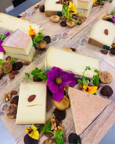 Photo post from miditreizepontarlier.