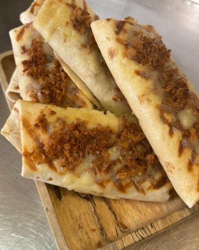 Carousel post from miditreizepontarlier.