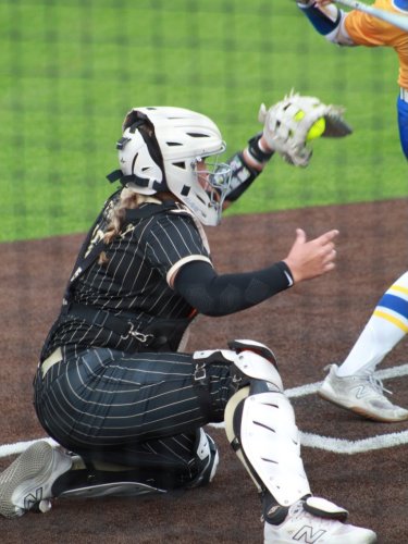 Carousel post from bvtigernews.