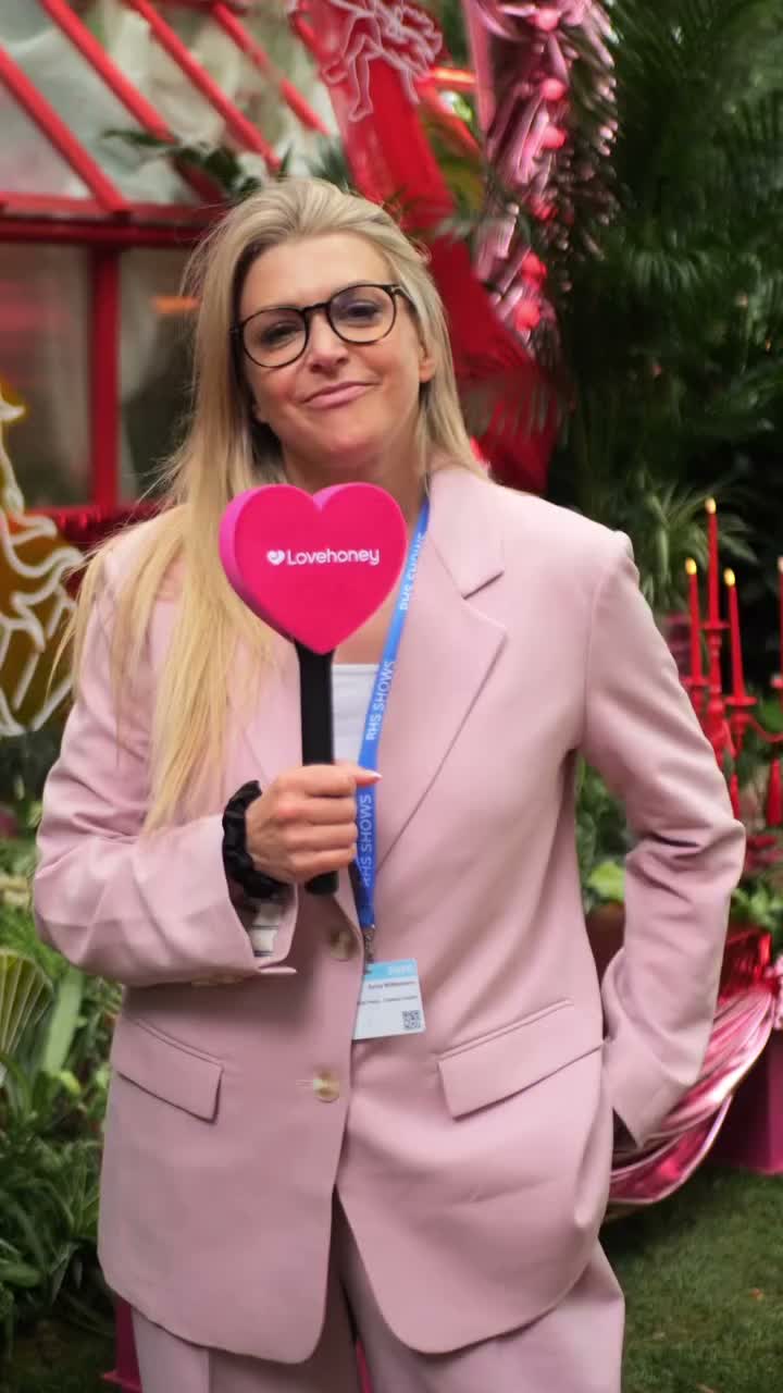 Video post from lovehoneyofficial.