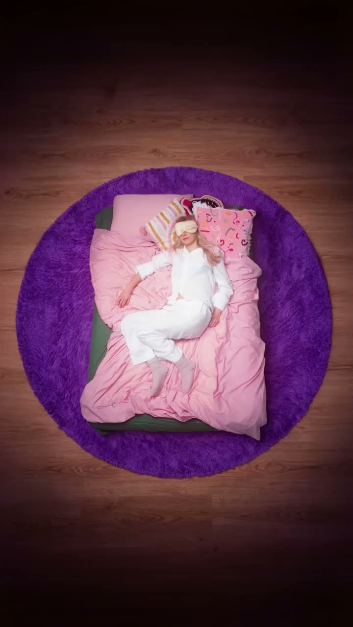 Video post from lovehoneyofficial.