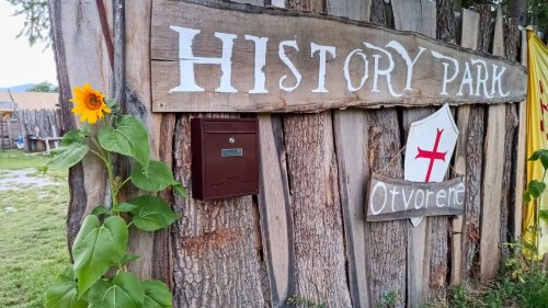 Carousel post from topslovenskosk.