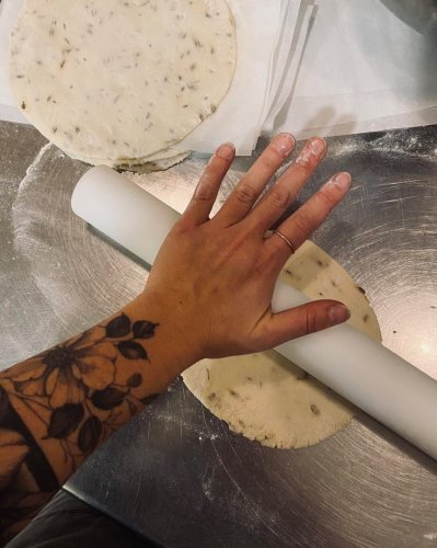 Carousel post from miditreizepontarlier.