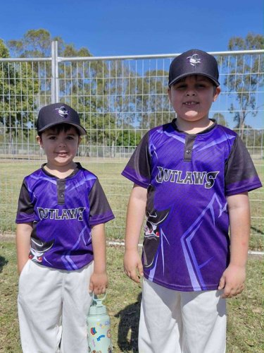 Carousel post from ipswichoutlawssoftball.