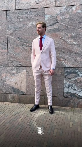 Video post from hoestailors.