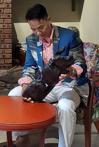 Carousel post from dc.artgallery.