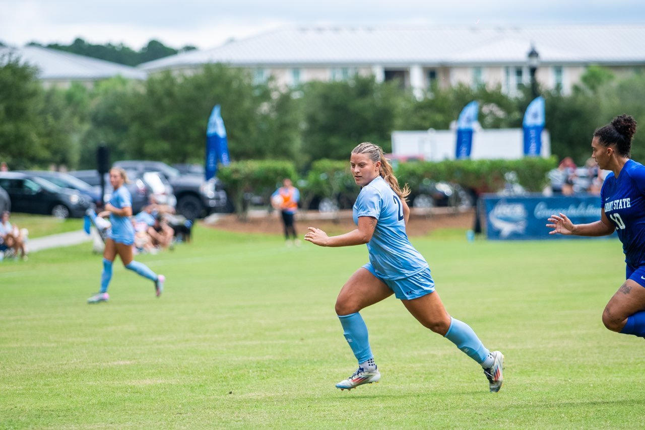 Carousel post from uscbsandsharks.