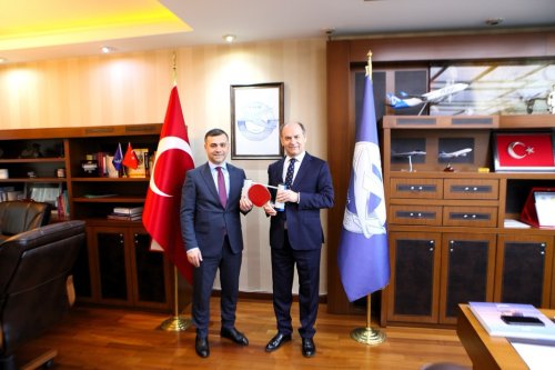 Carousel post from turkiyemasatenisifederasyonu.