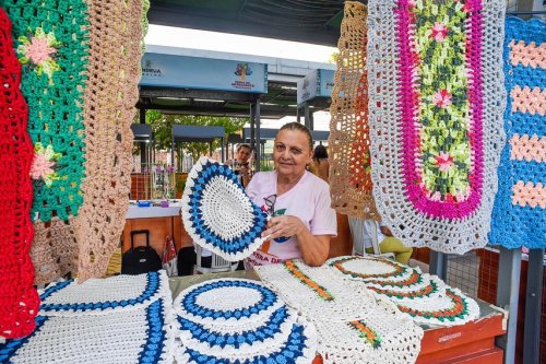 Carousel post from ananindeuapma.