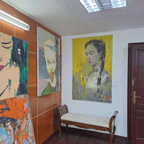 Carousel post from dc.artgallery.