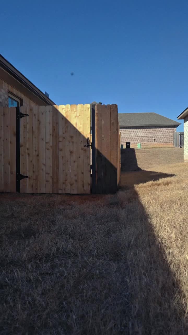 Video post from loosianafenceandpatios.