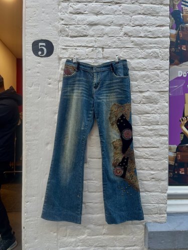 Carousel post from dotnsquare_vintage.