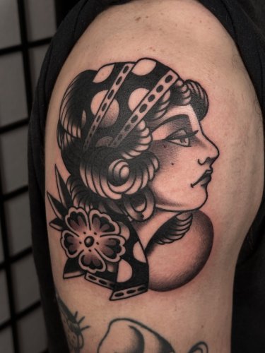 Carousel post from jitanforcier.