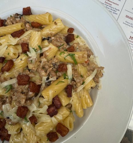 Photo post from laurasbarandgrill.