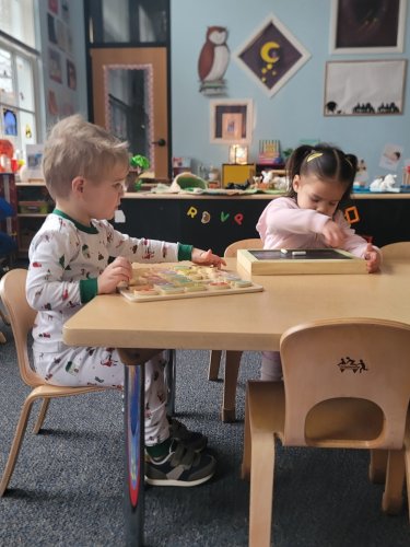 Carousel post from gortoncenterlf.