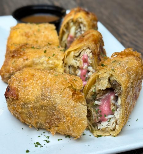 Photo post from laurasbarandgrill.